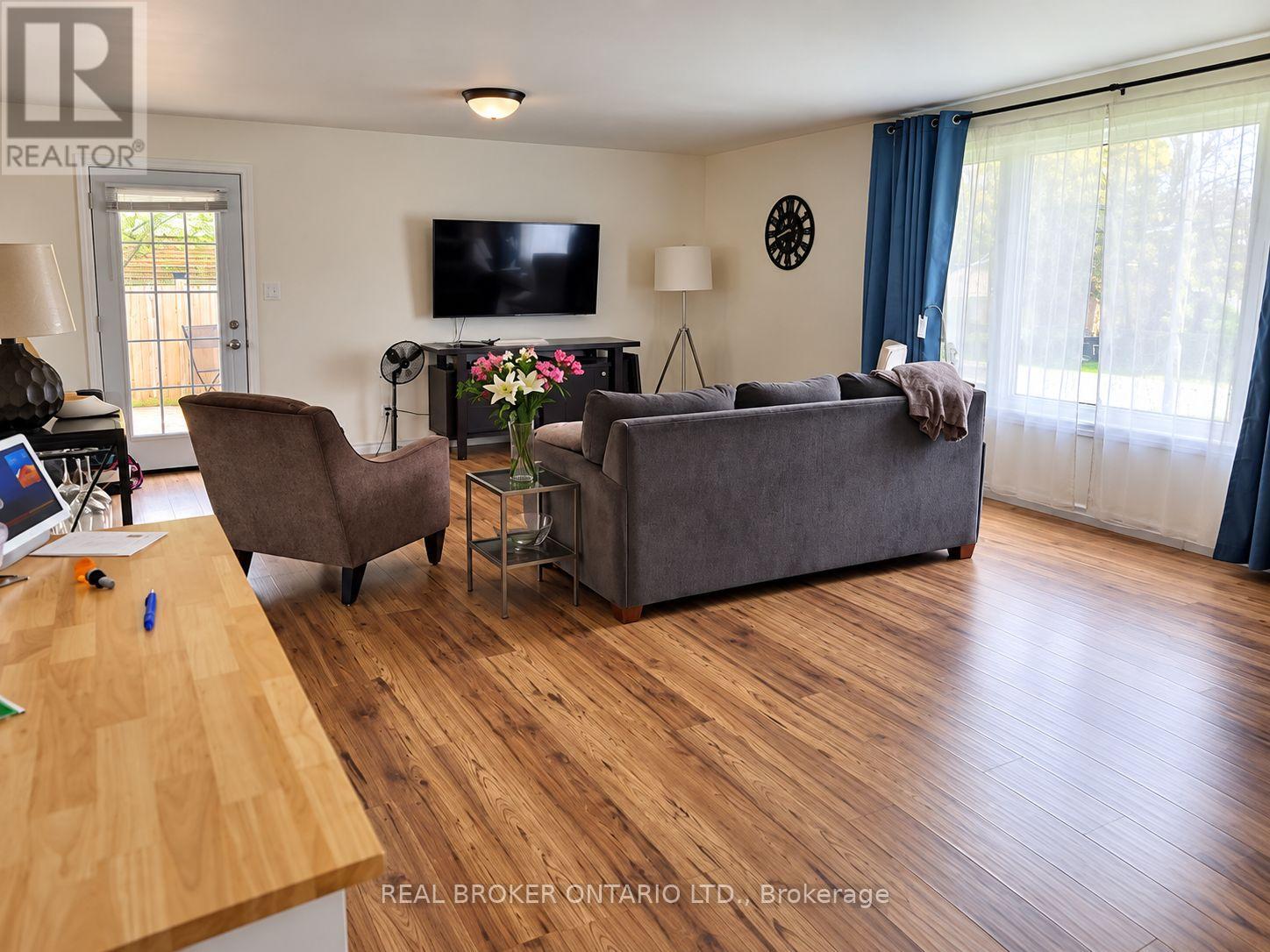 217 John Street, Clearview (Stayner), Ontario  L0M 1S0 - Photo 25 - S13844552