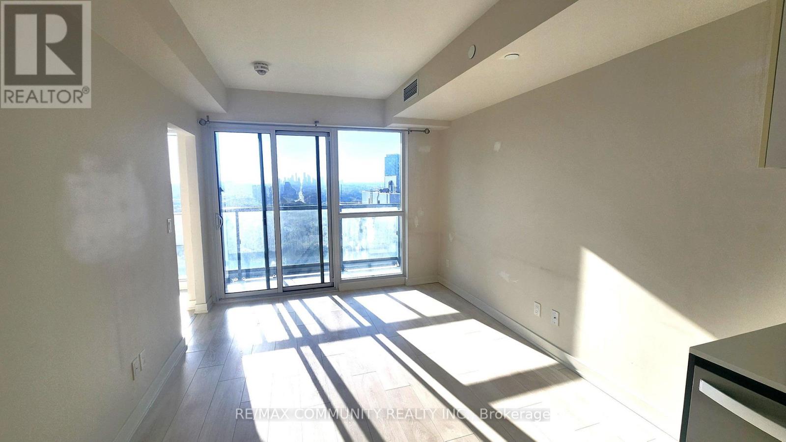 2512 - 2 Sonic Way, Toronto, Ontario  M3C 0P2 - Photo 12 - C13843404