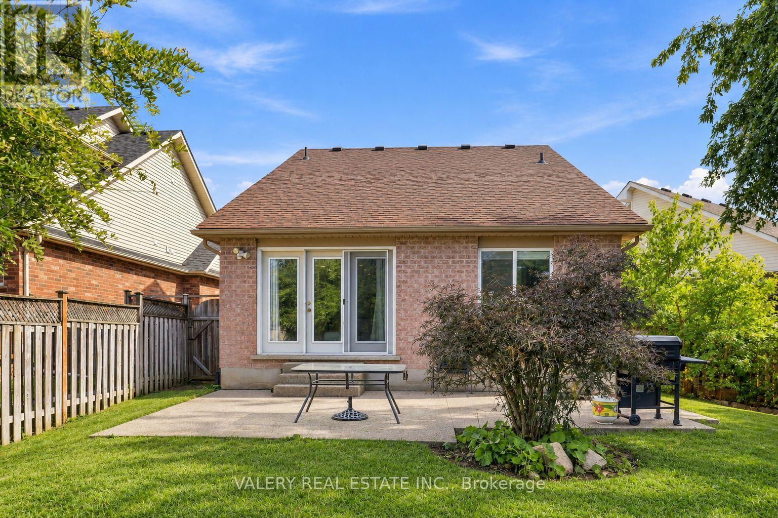 106 Doctor Moore Court, Halton Hills, Ontario  L7J 3A7 - Photo 25 - W13844524