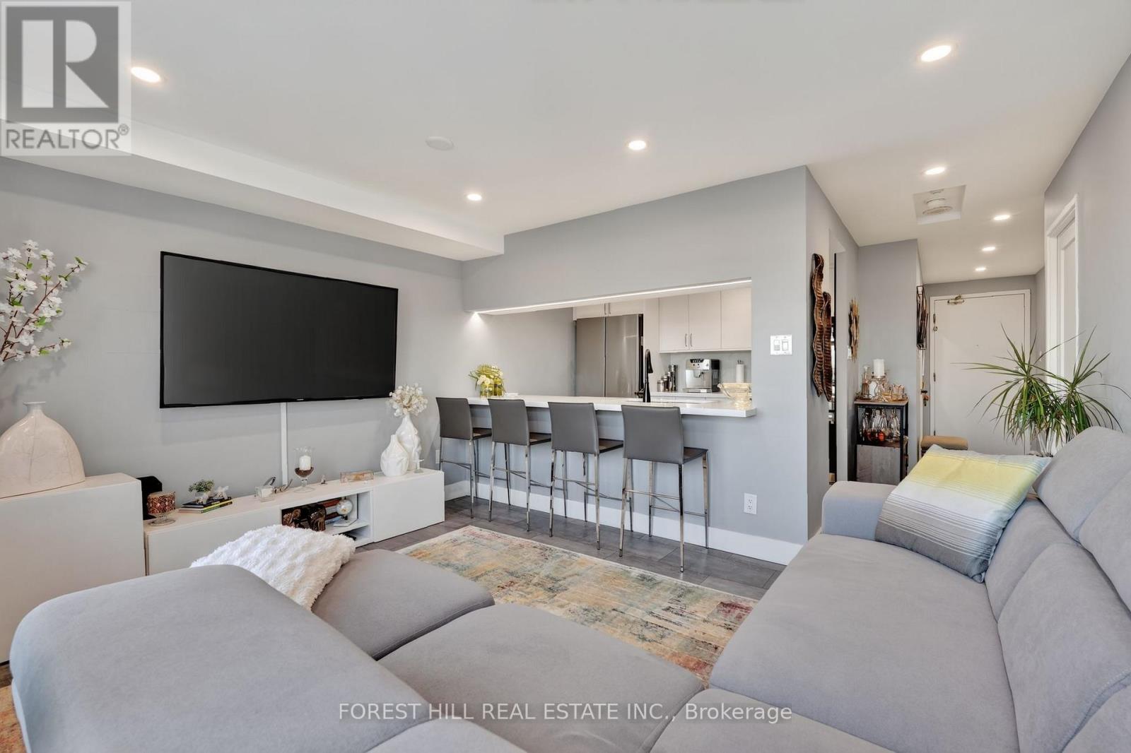 1407 - 101 Subway Crescent, Toronto, Ontario  M9B 6K4 - Photo 7 - W13844542