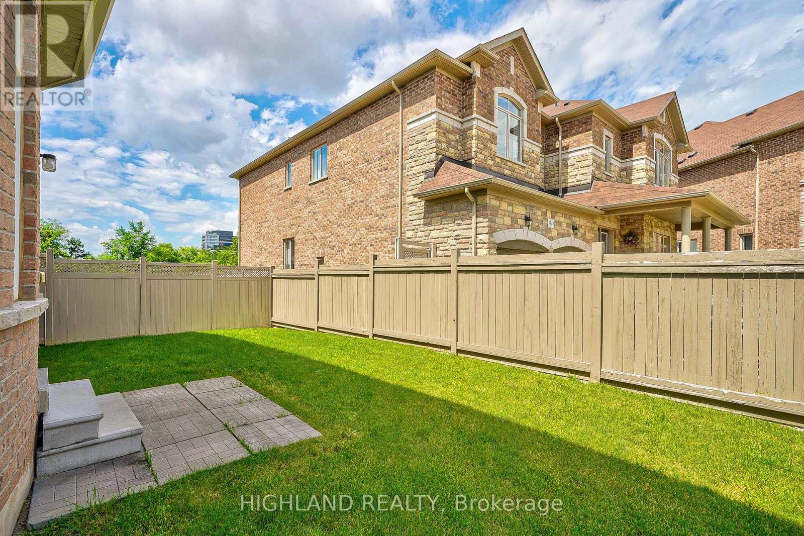 425 Threshing Mill Boulevard, Oakville, Ontario  L6H 0T4 - Photo 39 - W13844702