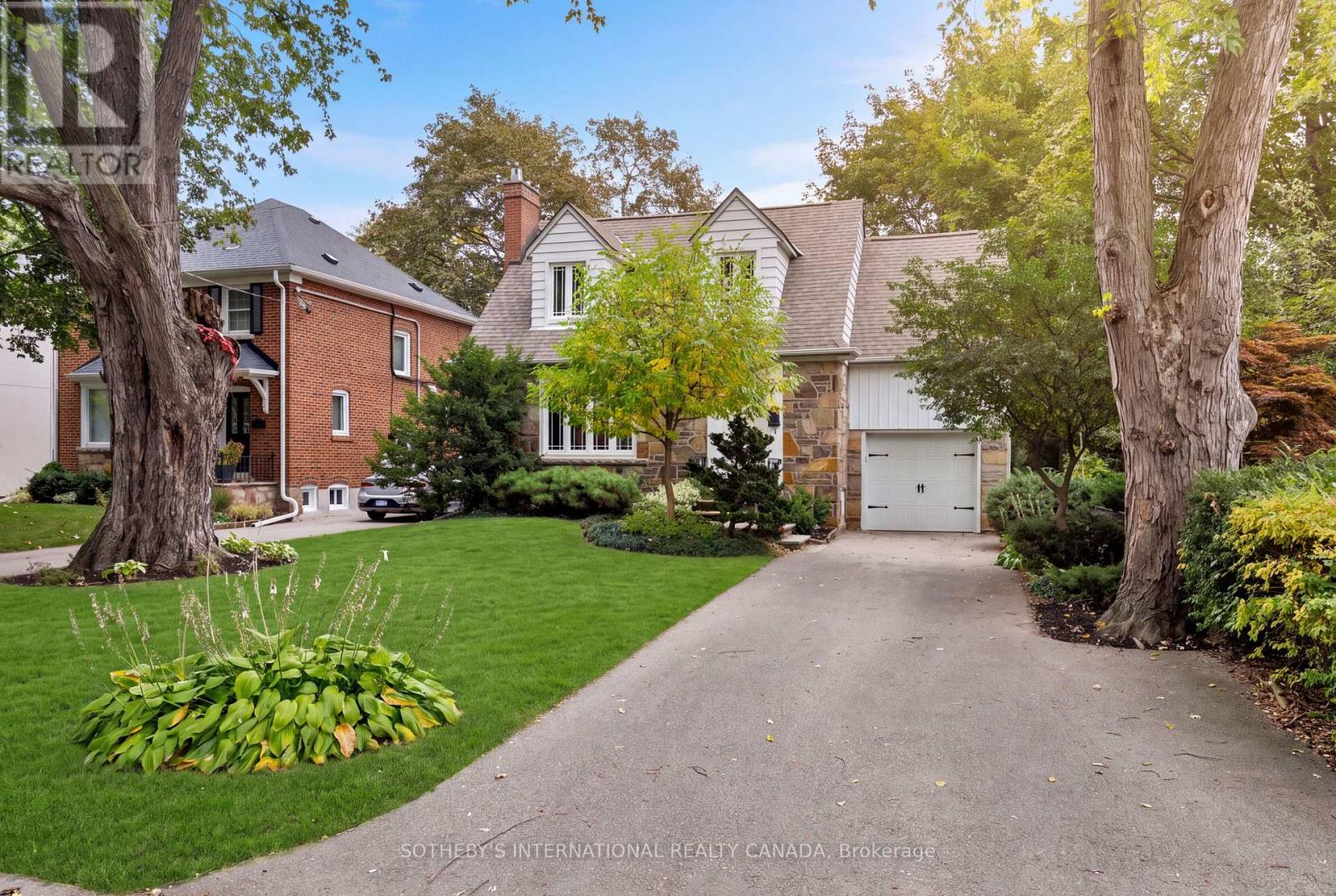 145 BRENTWOOD ROAD N, Toronto, Ontario