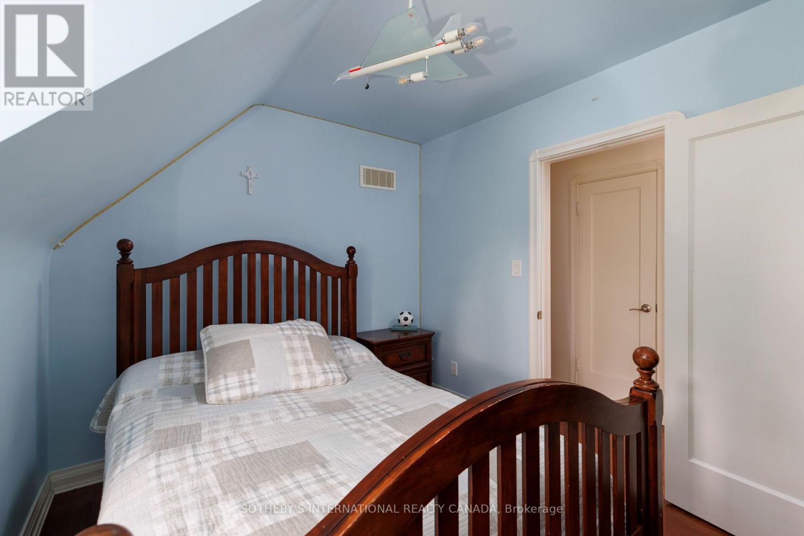 145 Brentwood Road N, Toronto, Ontario  M8X 2C8 - Photo 17 - W13844704
