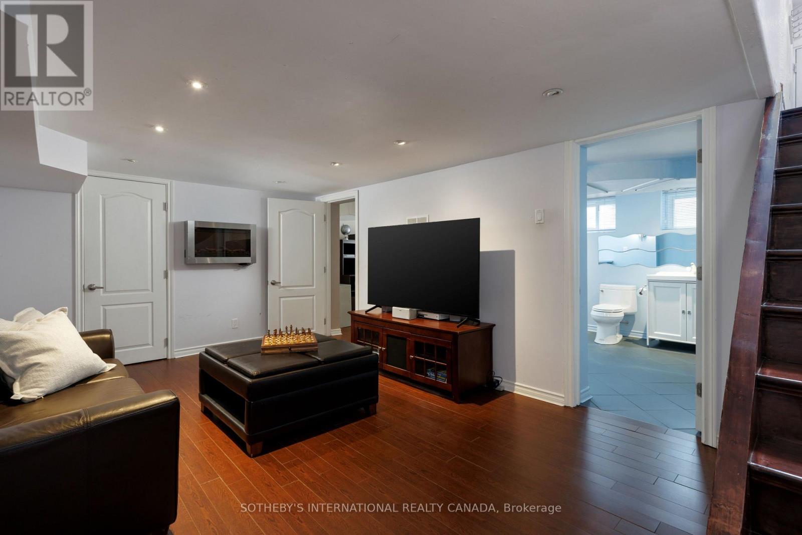 145 Brentwood Road N, Toronto, Ontario  M8X 2C8 - Photo 21 - W13844704