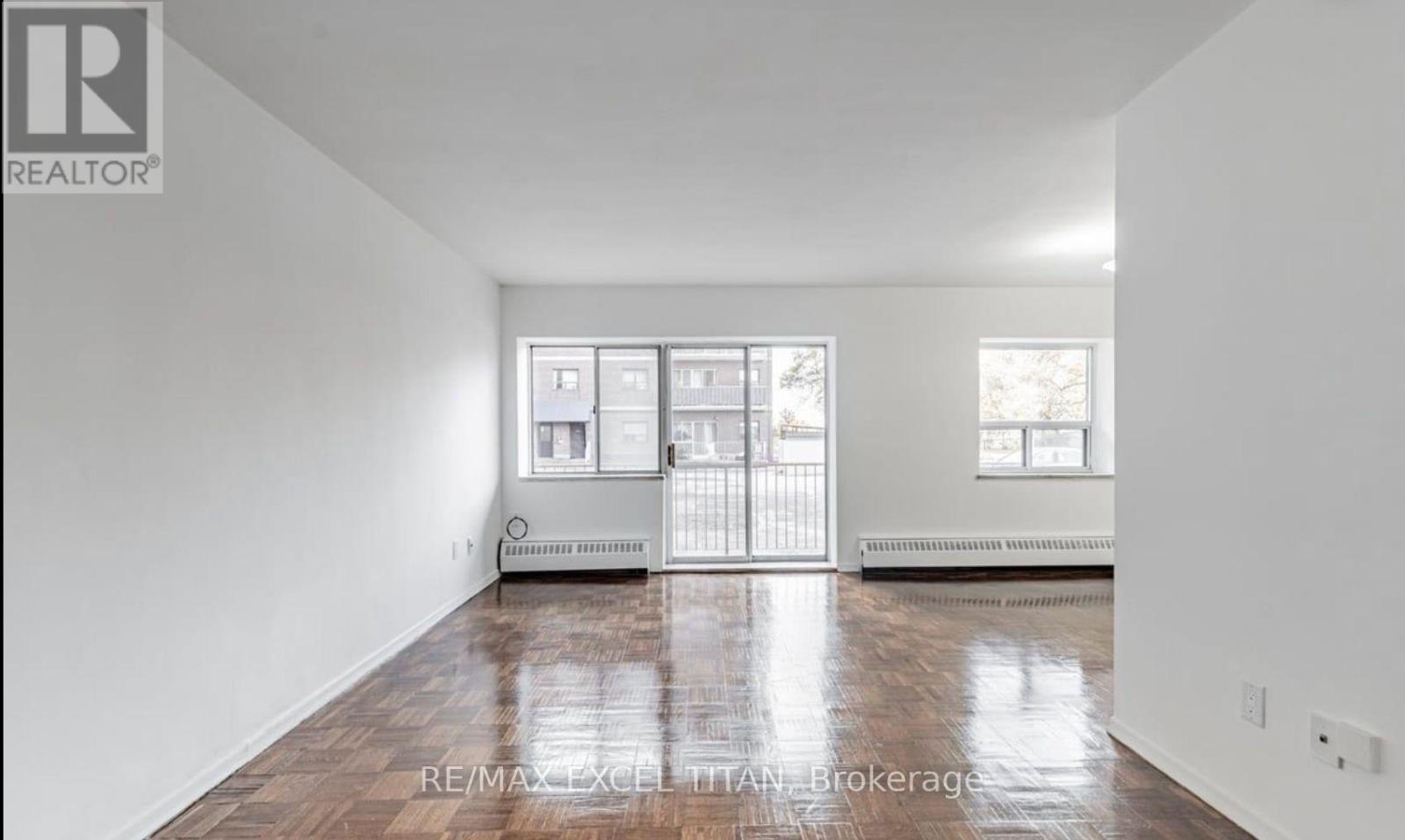 104 - 1524 Lawrence Avenue W, Toronto, Ontario  M6L 1B7 - Photo 4 - W13844706