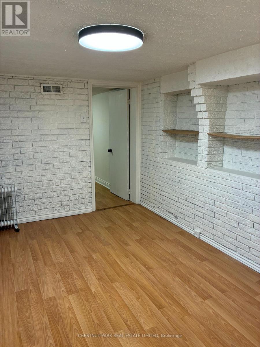 Lower - 173 Chambers Avenue, Toronto, Ontario  M6N 3M5 - Photo 14 - W13844746