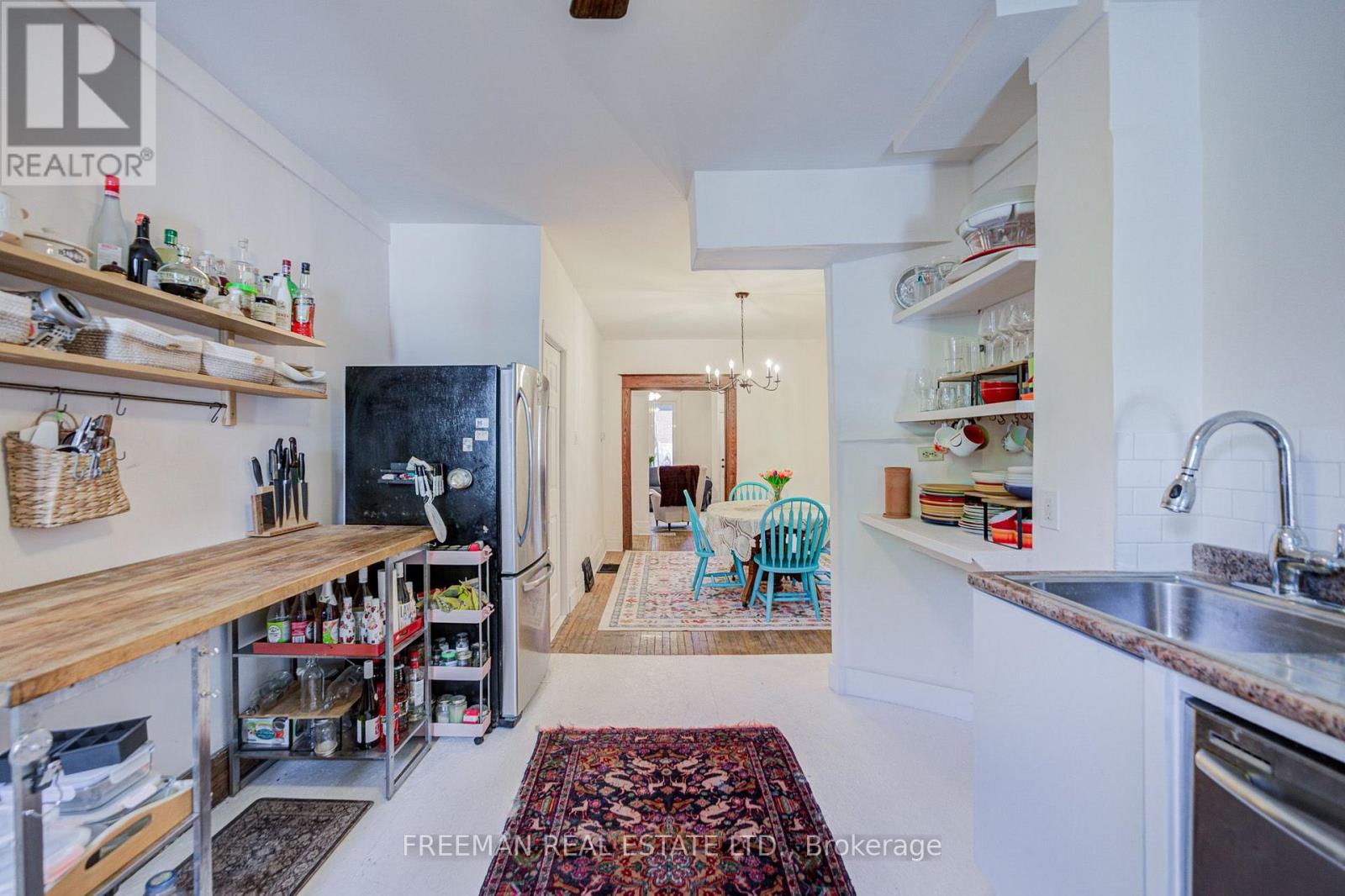 257 Bartlett Avenue, Toronto, Ontario  M6H 3G3 - Photo 13 - W13844748
