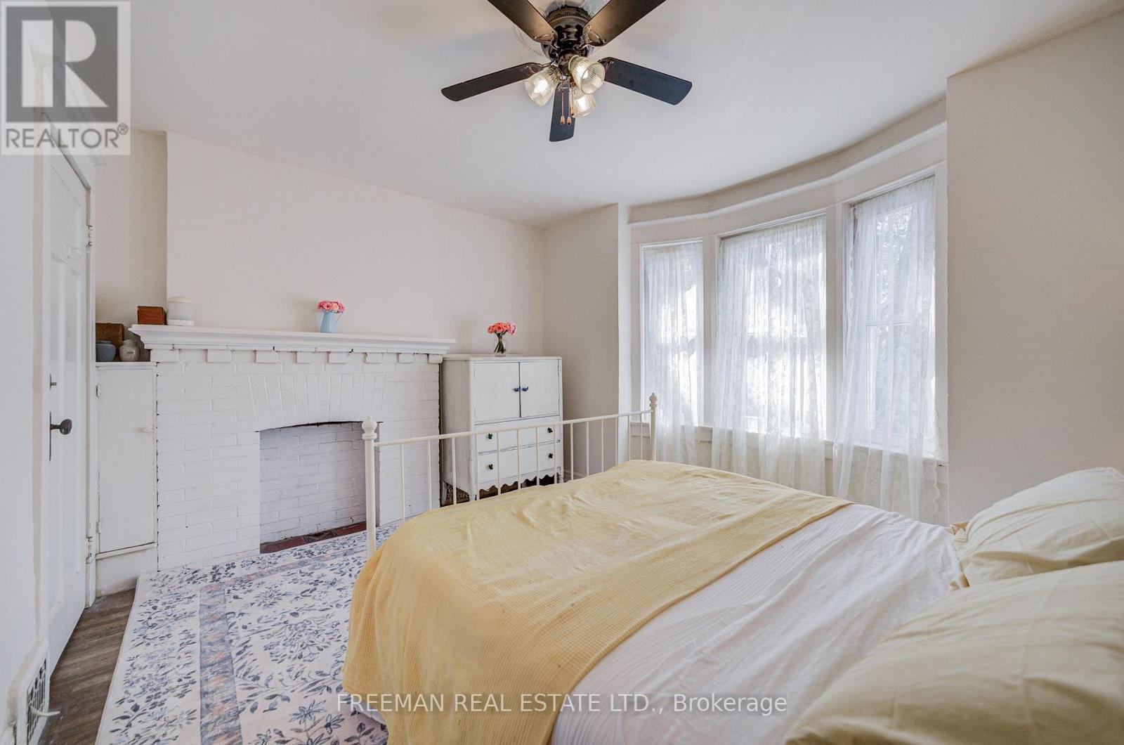 257 Bartlett Avenue, Toronto, Ontario  M6H 3G3 - Photo 21 - W13844748