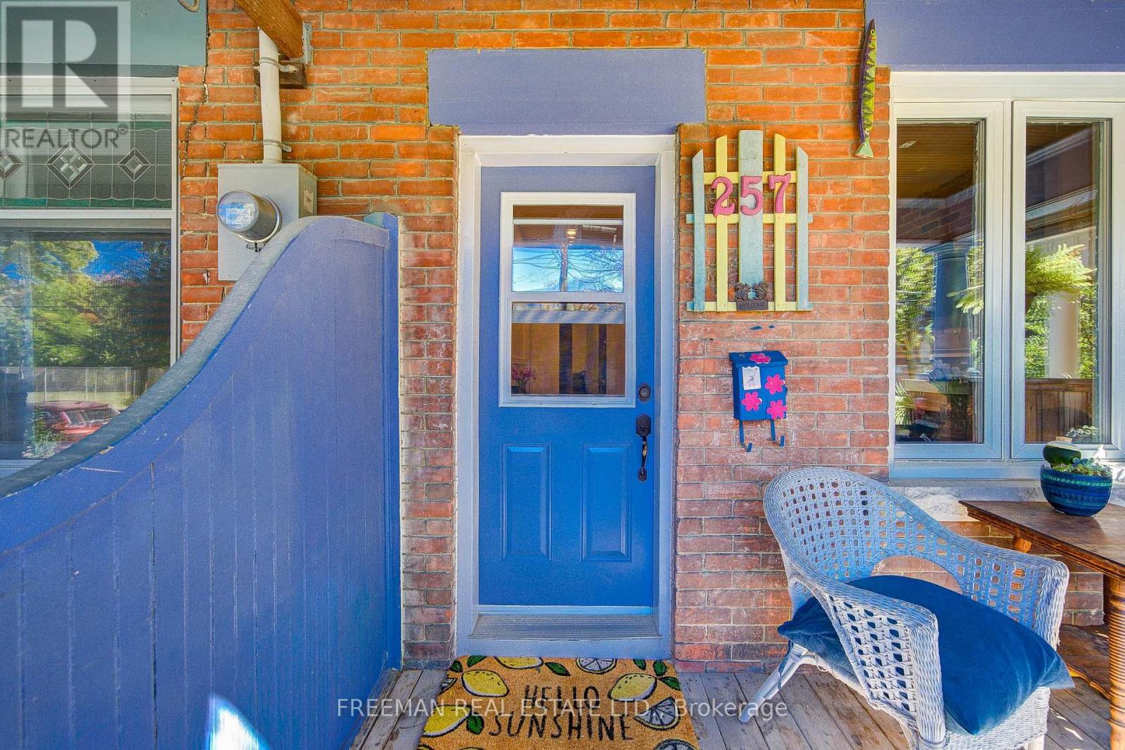 257 Bartlett Avenue, Toronto, Ontario  M6H 3G3 - Photo 3 - W13844748