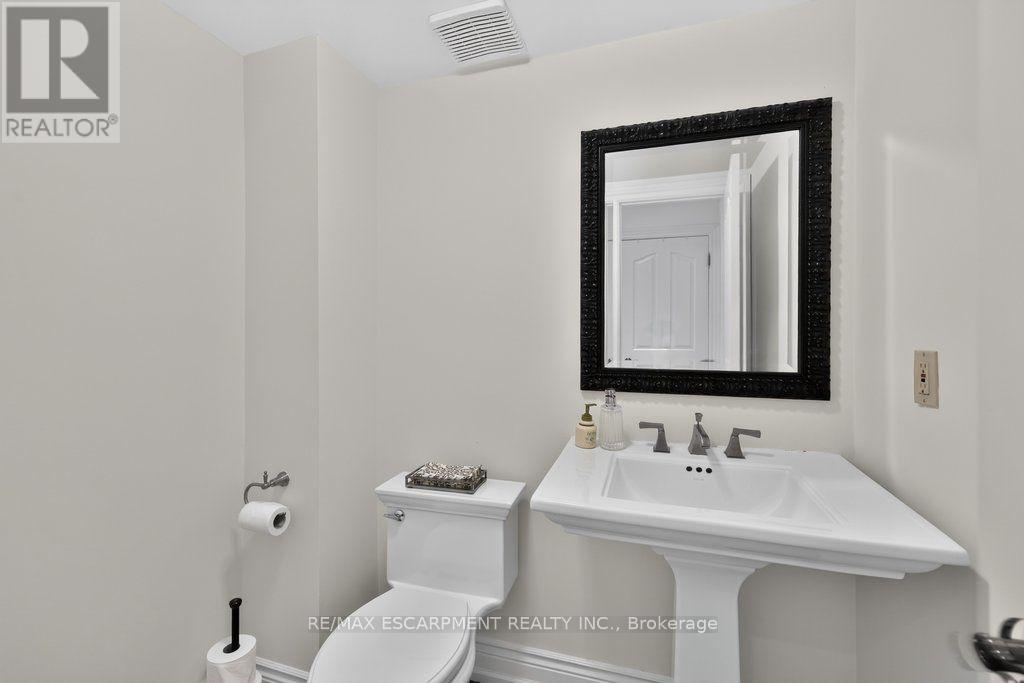 5097 Elderview Court, Mississauga, Ontario  L5M 5A9 - Photo 10 - W13843712