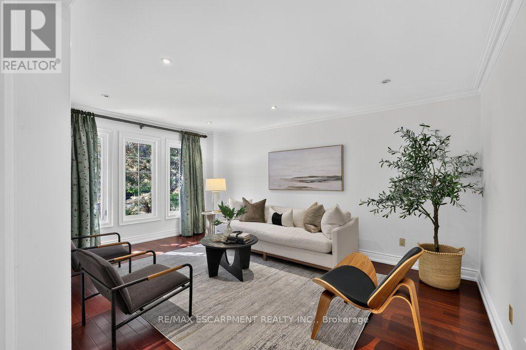 5097 Elderview Court, Mississauga, Ontario  L5M 5A9 - Photo 7 - W13843712