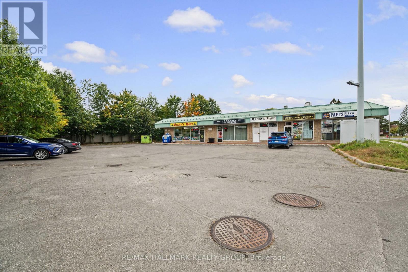 8154 JEANNE DARC BOULEVARD, Ottawa, Ontario