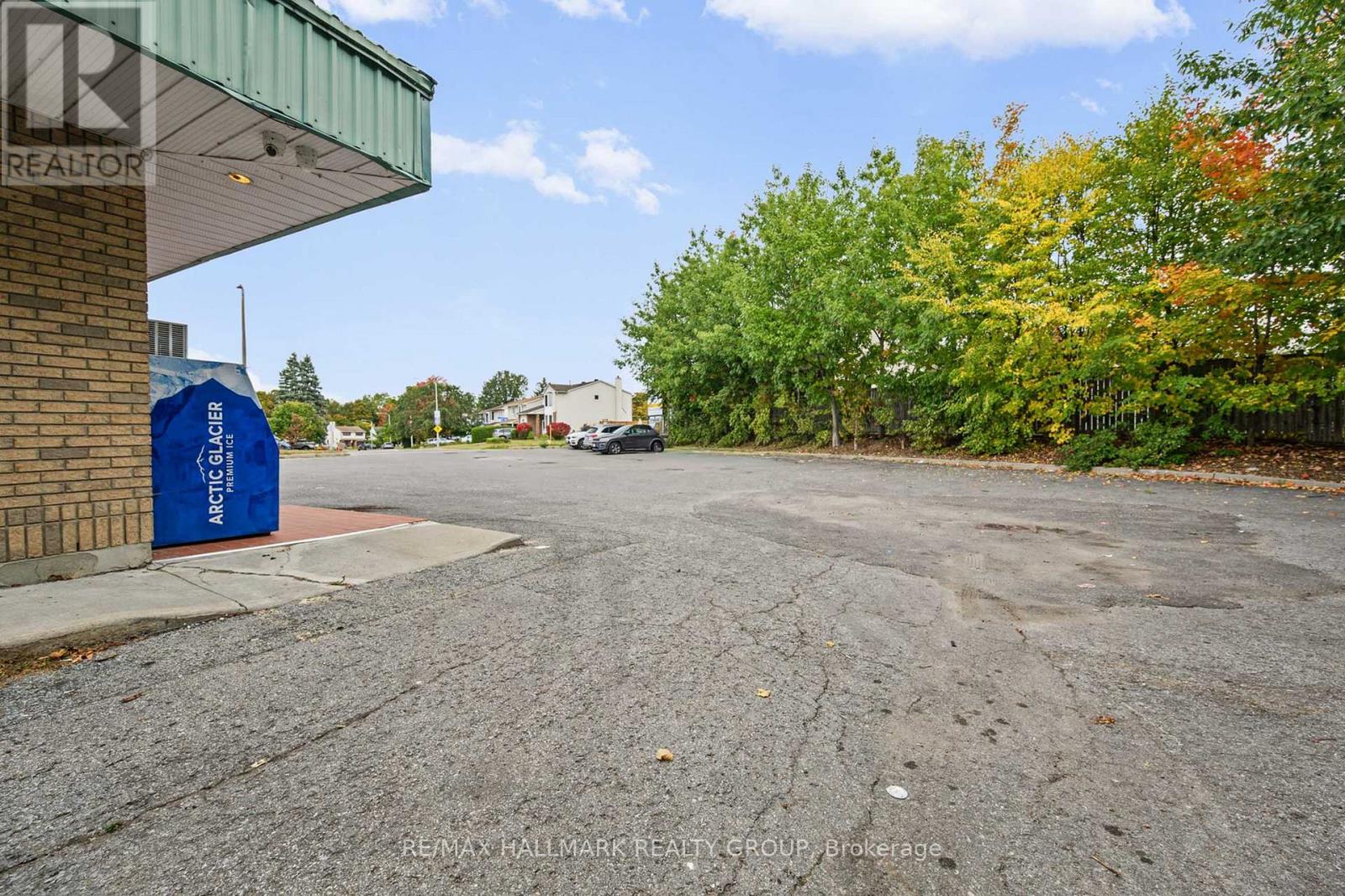 8154 Jeanne Darc Boulevard, Ottawa, Ontario  K1E 2H5 - Photo 3 - X13522854