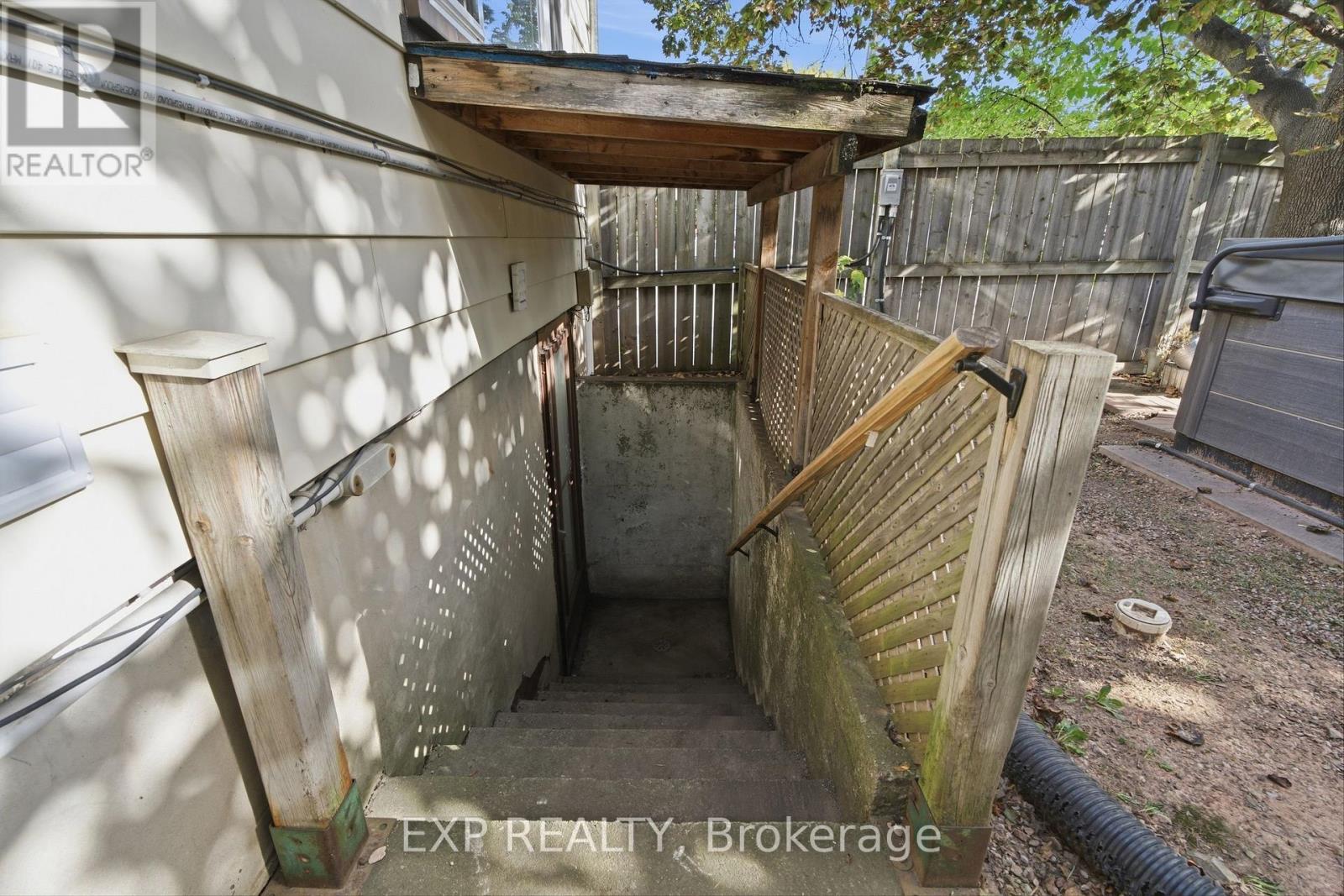 264 Britannia Avenue, Hamilton, Ontario  L8H 1X8 - Photo 34 - X13844716