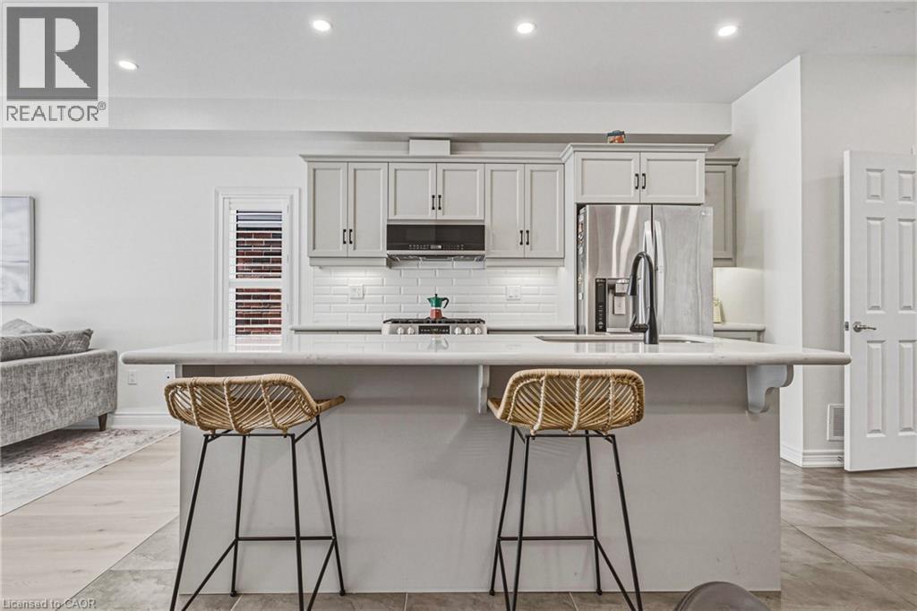15 Kopperfield Lane, Mount Hope, Ontario  L0R 1W0 - Photo 6 - 40866750