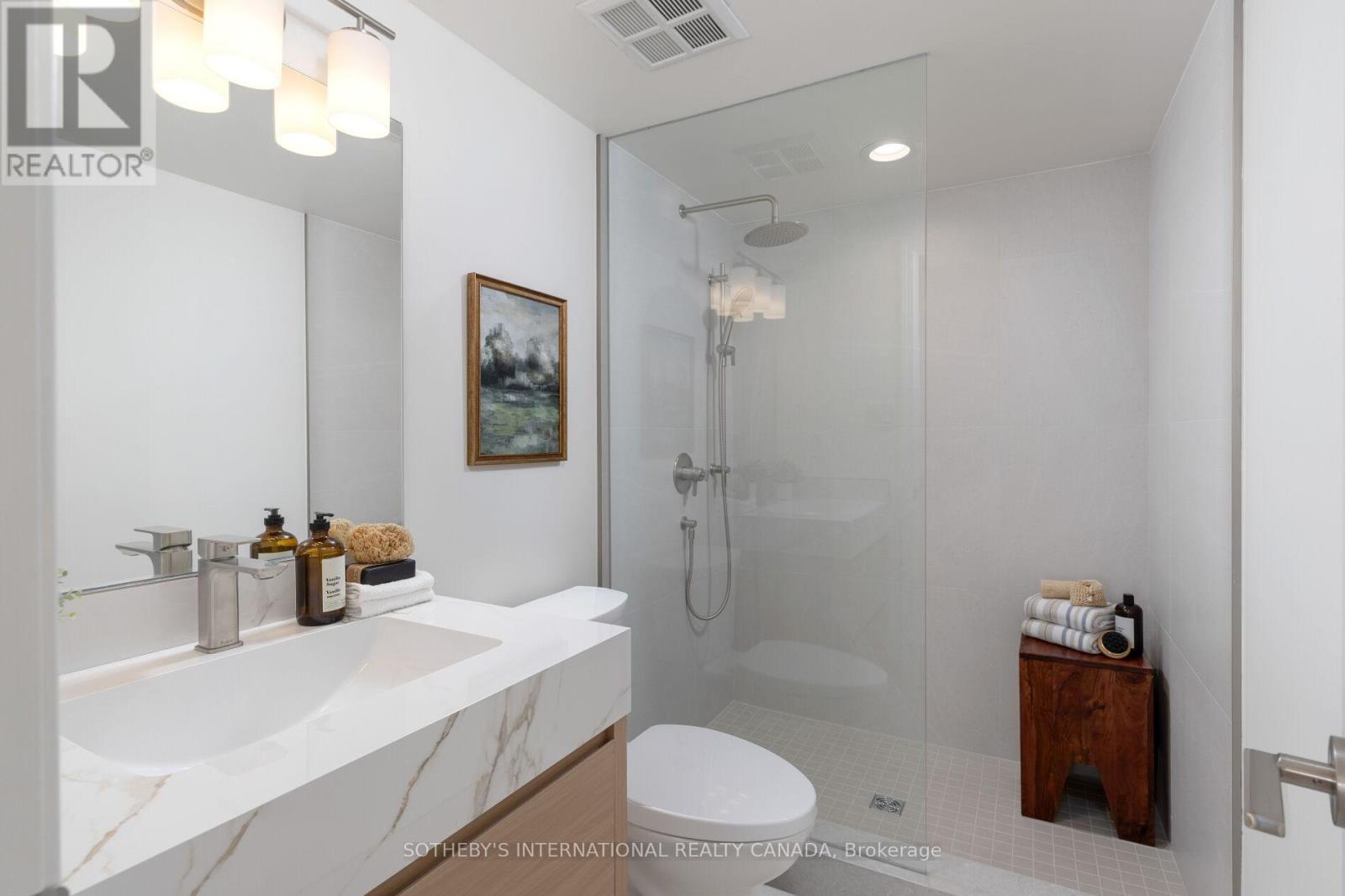 2811 - 230 Queens Quay W, Toronto, Ontario  M5J 2Y7 - Photo 12 - C13844696