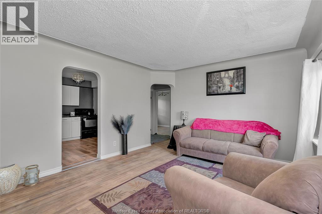 3887 Turner Rd, Windsor, Ontario  N8W 3E4 - Photo 3 - 26024001