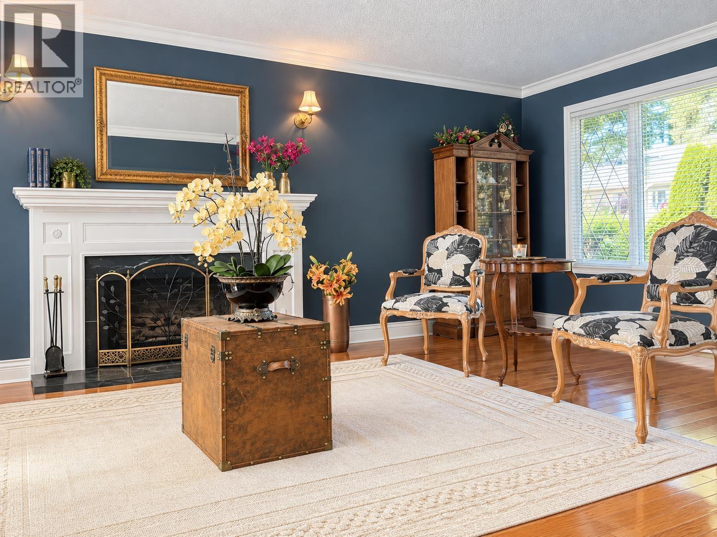 2718 BYRON PLACE, North Vancouver, British Columbia