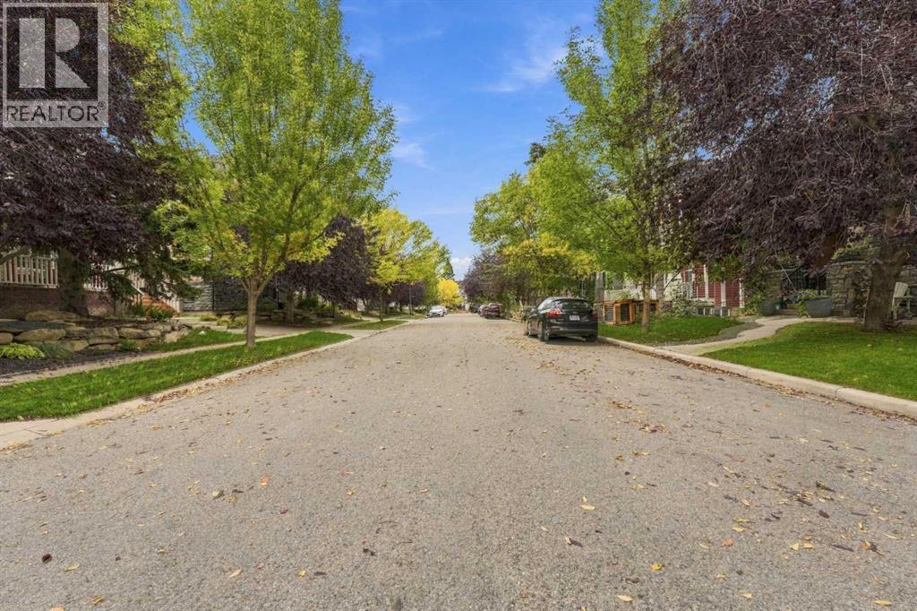 113 Ypres Green Sw, Calgary, Alberta  T2T 6M3 - Photo 3 - A2323191