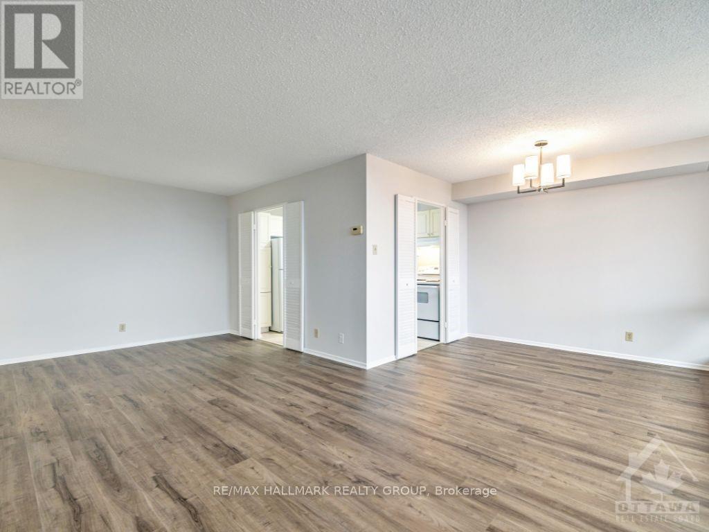 1402 - 2625 Regina Street, Ottawa, Ontario  K2B 5W8 - Photo 5 - X13844796