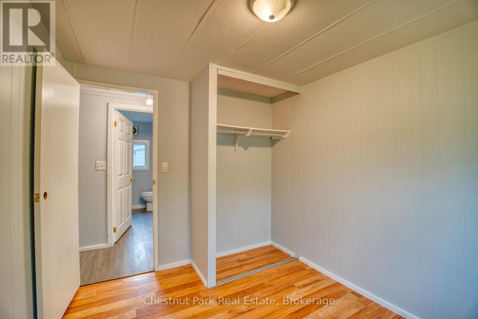 383 Thompson Street, Meaford, Ontario  N4L 1H7 - Photo 11 - X12387994