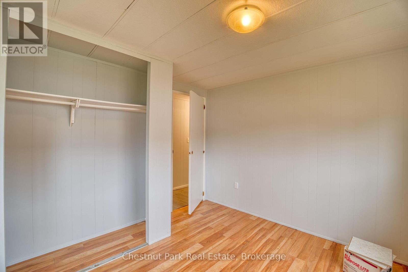 383 Thompson Street, Meaford, Ontario  N4L 1H7 - Photo 13 - X12387994