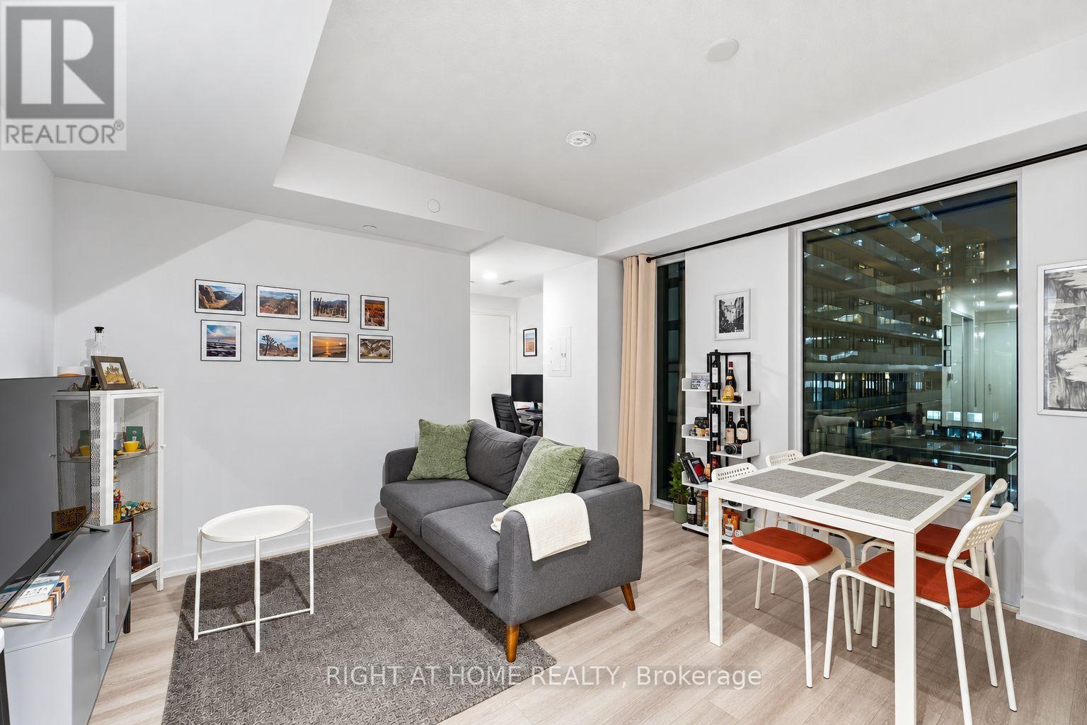 803 - 238 Simcoe Street, Toronto, Ontario  M5T 0E2 - Photo 5 - C13844768