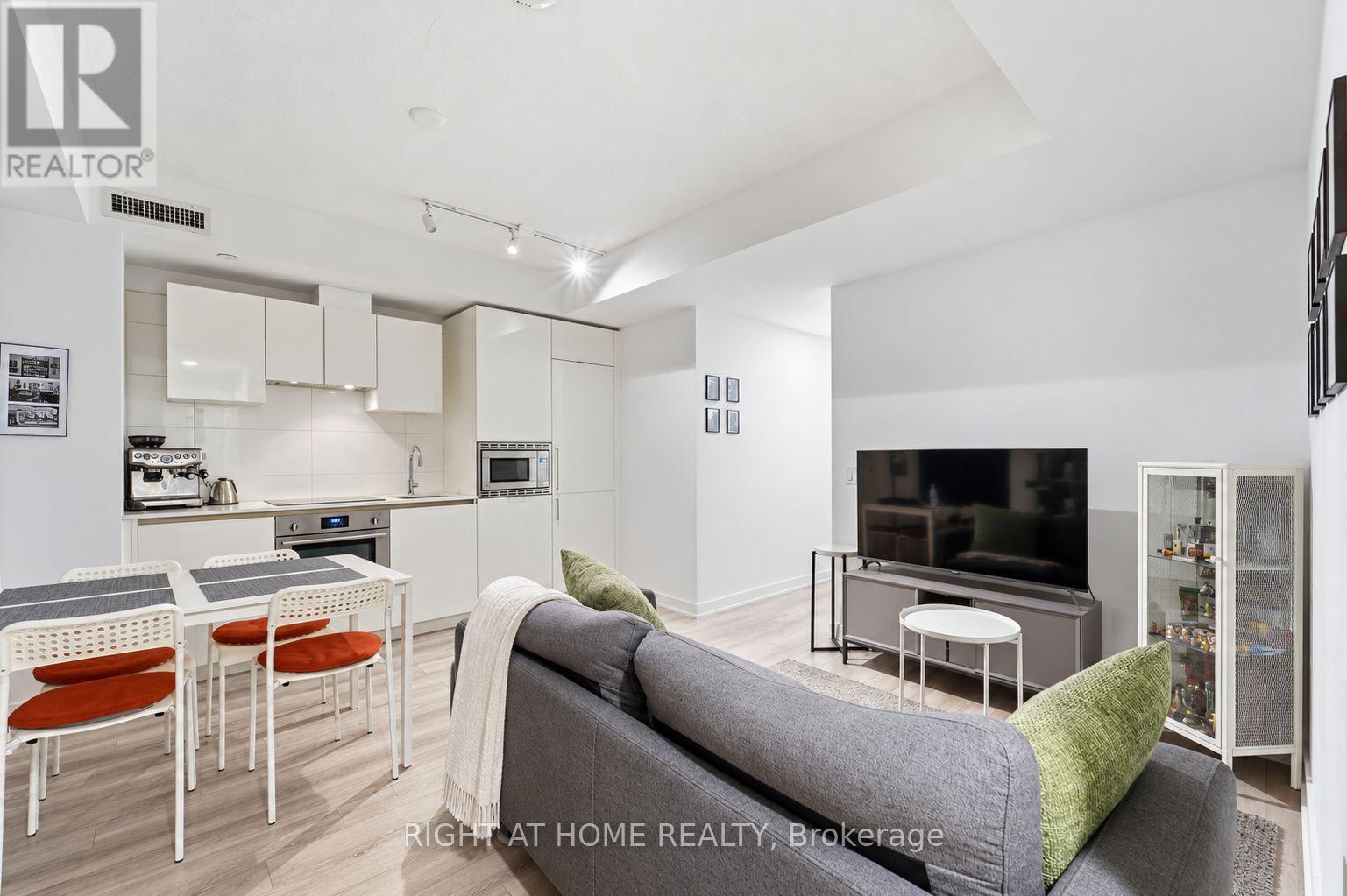 803 - 238 Simcoe Street, Toronto, Ontario  M5T 0E2 - Photo 6 - C13844768