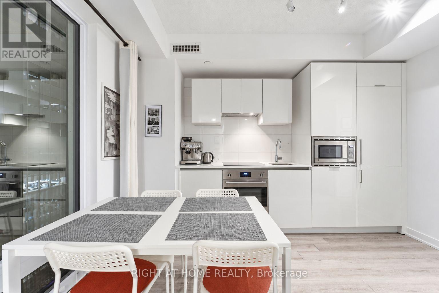 803 - 238 Simcoe Street, Toronto, Ontario  M5T 0E2 - Photo 7 - C13844768