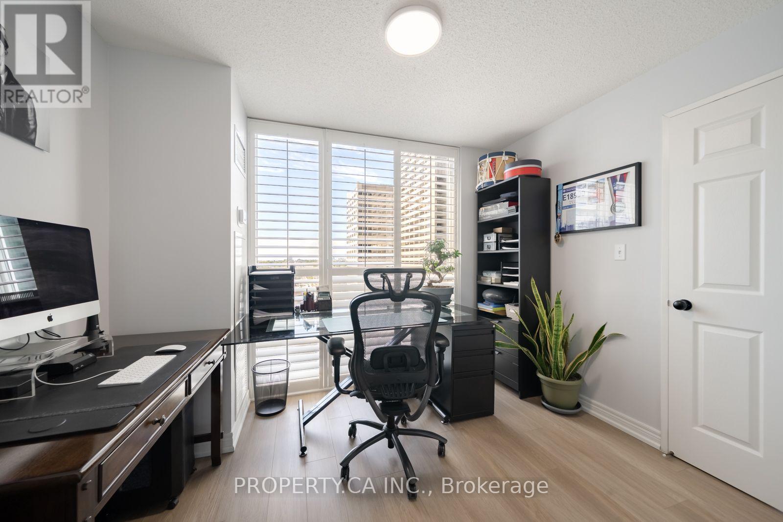 1902 - 43 Eglinton Avenue E, Toronto, Ontario  M4P 1A2 - Photo 18 - C13844776