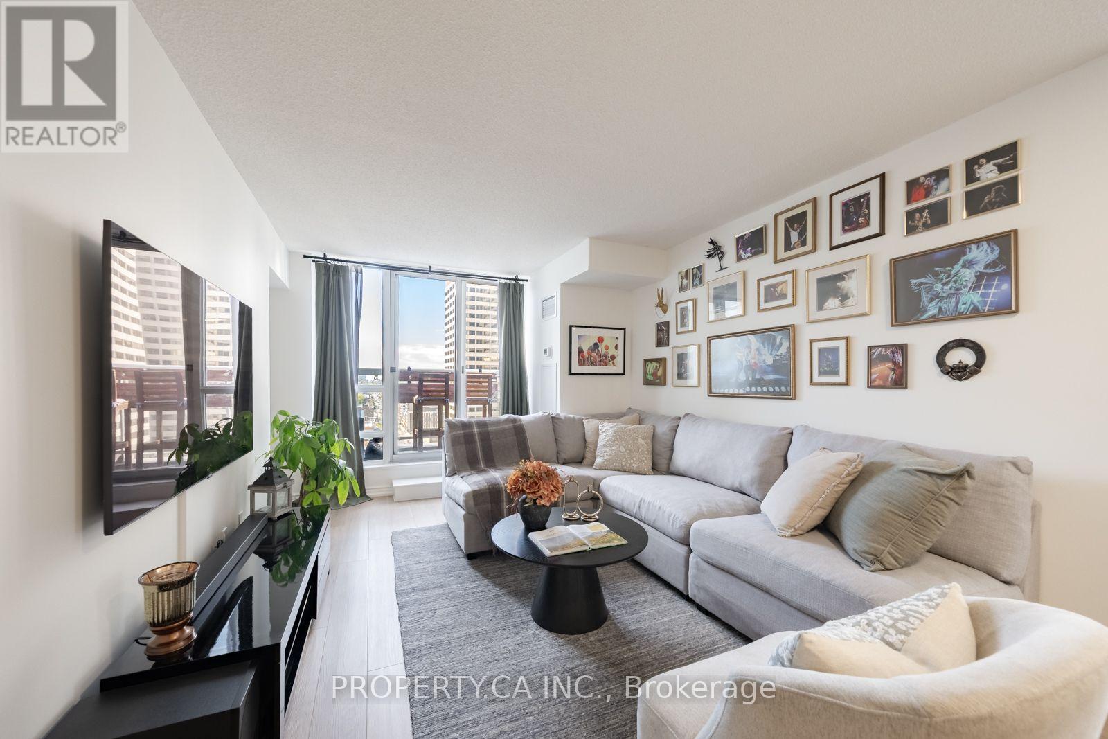 1902 - 43 Eglinton Avenue E, Toronto, Ontario  M4P 1A2 - Photo 3 - C13844776