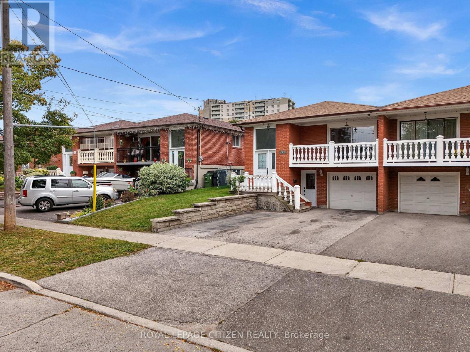 57 Bakerton Drive, Toronto, Ontario  M1J 2T3 - Photo 2 - E13844764