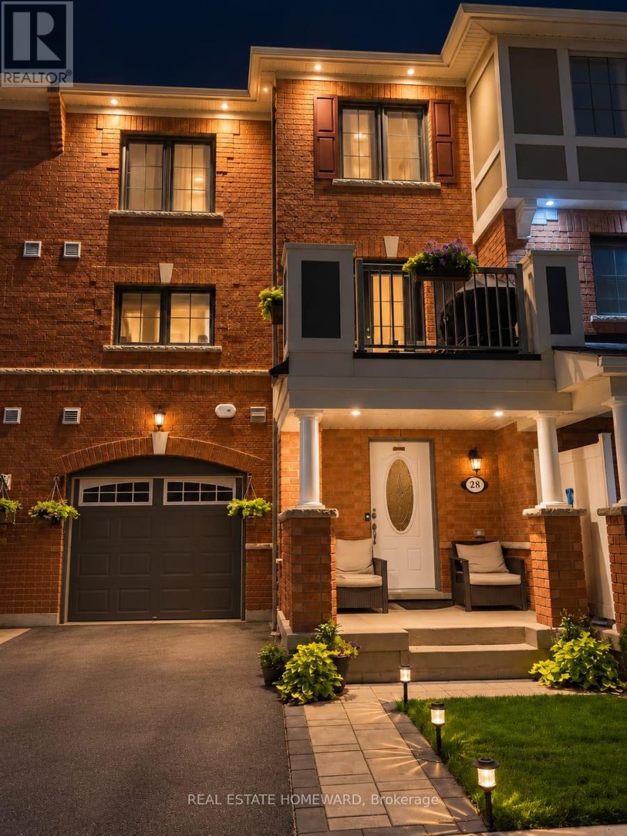 28 Goldeye Street, Whitby, Ontario  L1P 1Y5 - Photo 1 - E13844836