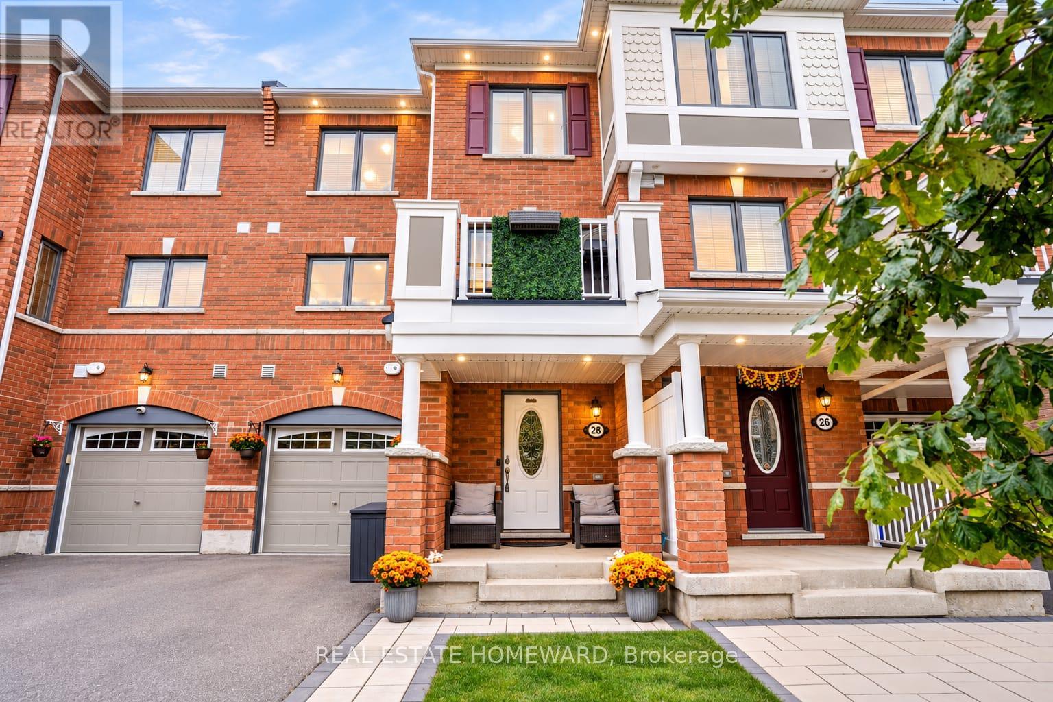 28 Goldeye Street, Whitby, Ontario  L1P 1Y5 - Photo 2 - E13844836
