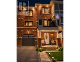 28 GOLDEYE STREET, Whitby, Ontario