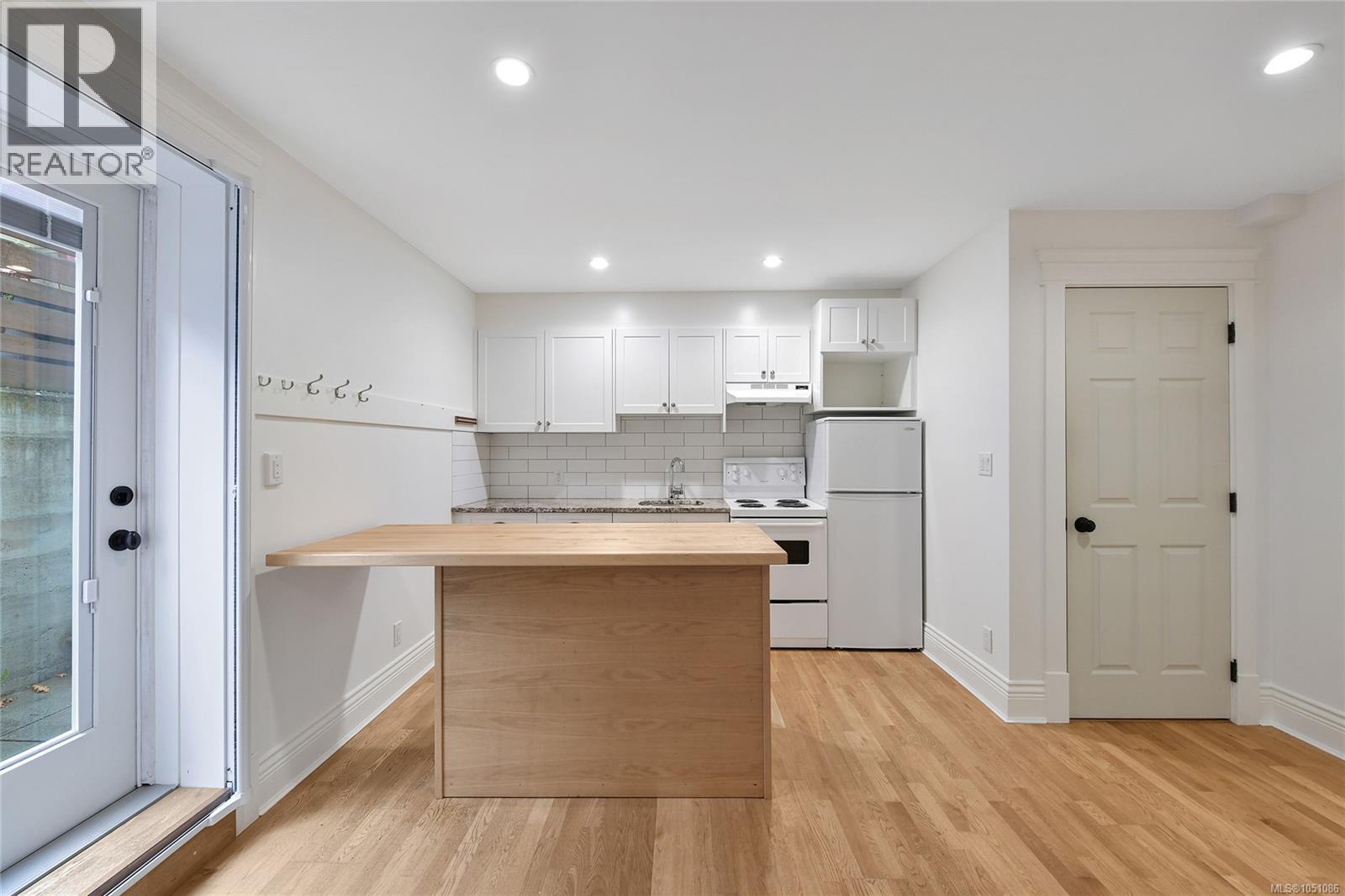 2517 Asquith St