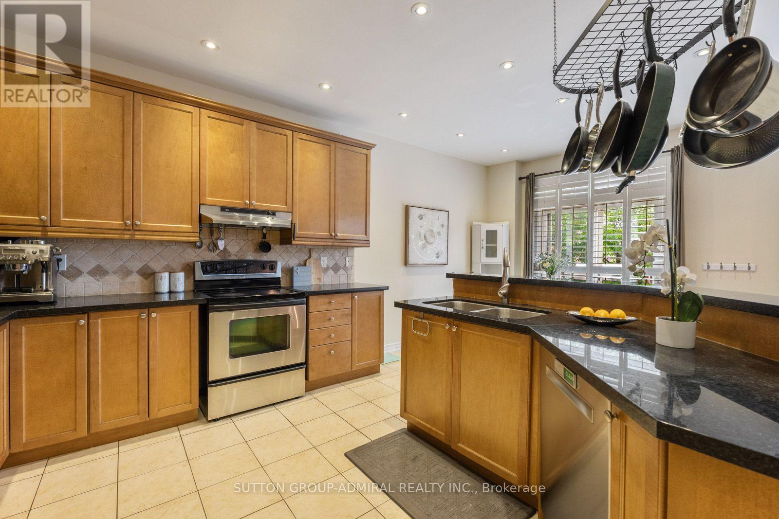 354 Autumn Hill Boulevard, Vaughan (Patterson), Ontario  L4J 9C1 - Photo 10 - N13844772