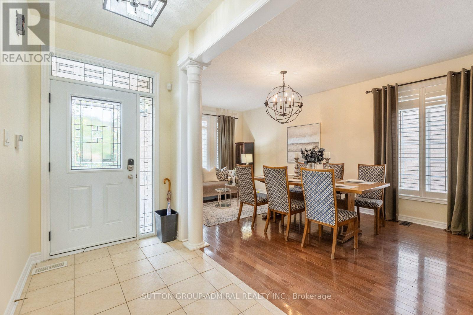 354 Autumn Hill Boulevard, Vaughan (Patterson), Ontario  L4J 9C1 - Photo 4 - N13844772