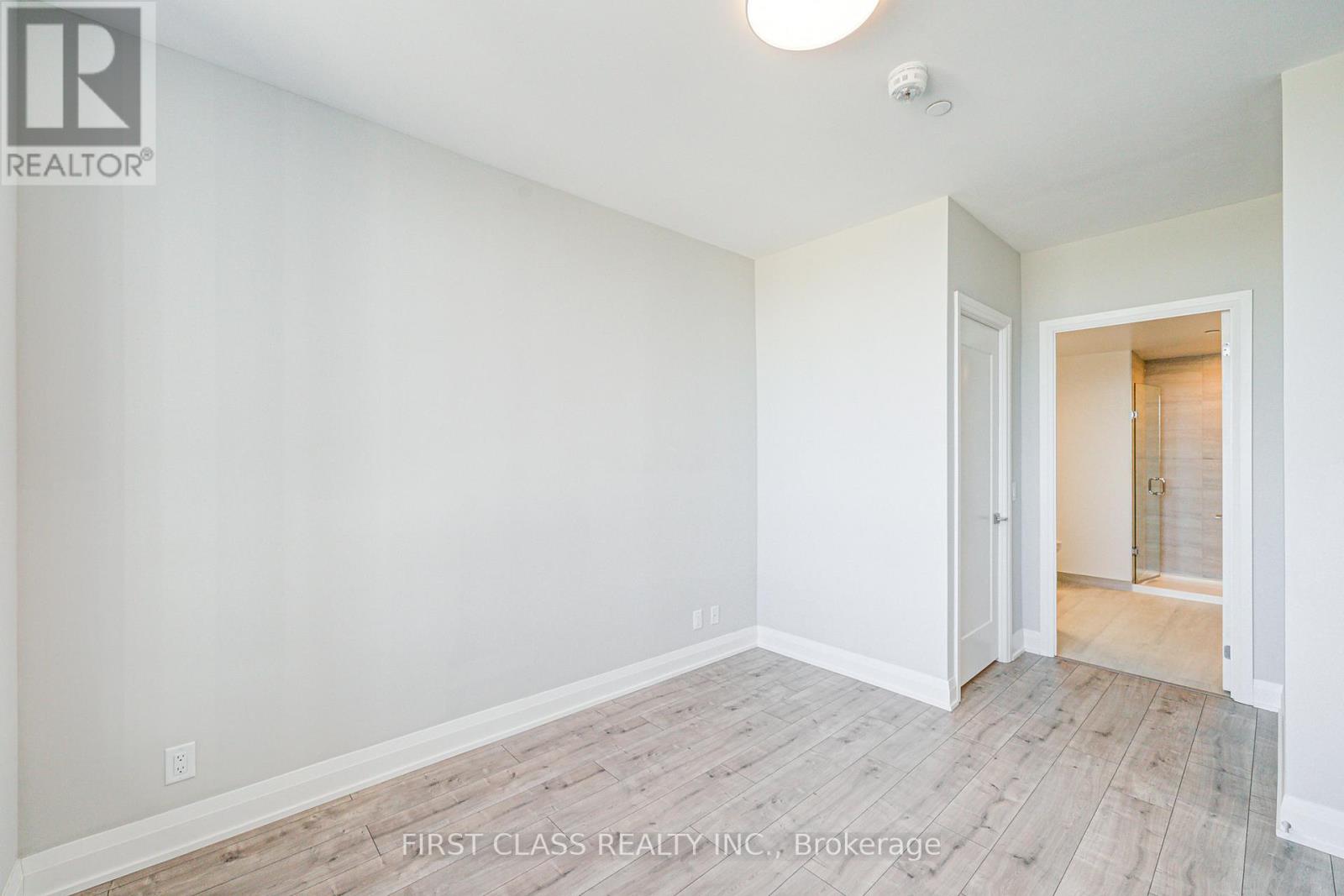 2206 - 18 Water Walk Drive, Markham, Ontario  L3R 6L5 - Photo 21 - N13844858