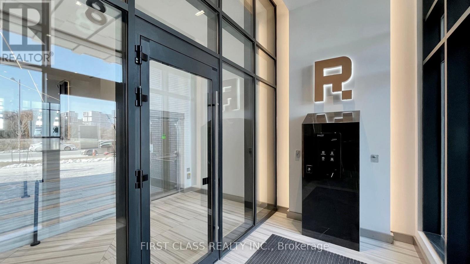 2206 - 18 Water Walk Drive, Markham, Ontario  L3R 6L5 - Photo 27 - N13844858