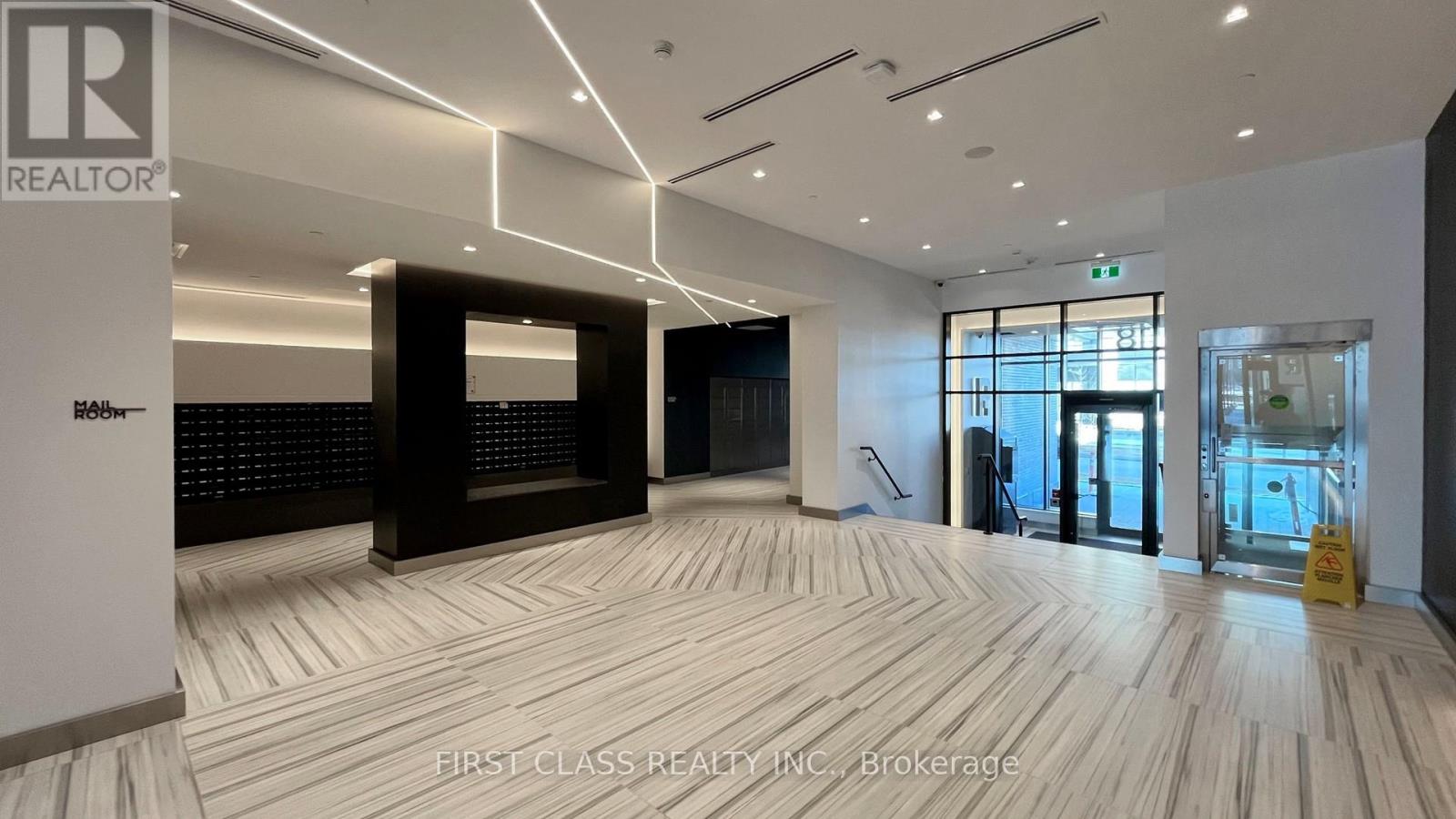 2206 - 18 Water Walk Drive, Markham, Ontario  L3R 6L5 - Photo 29 - N13844858