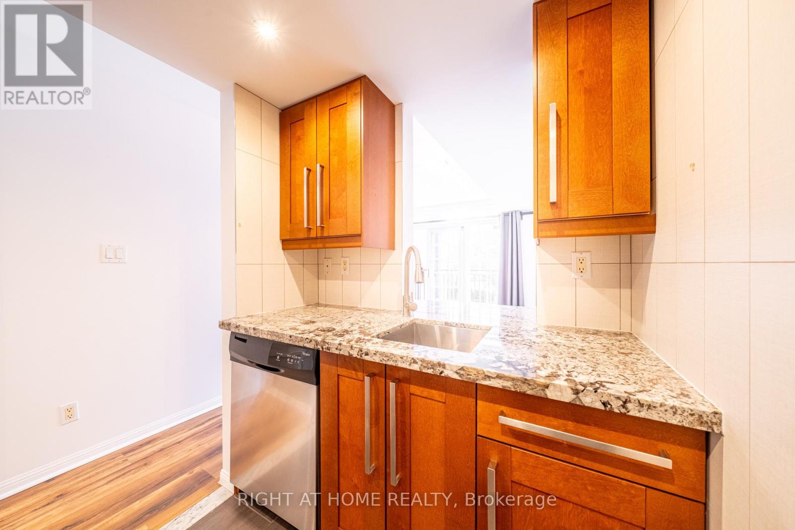 255 - 64 Douro Street, Toronto, Ontario  M6K 3N4 - Photo 13 - C13840110