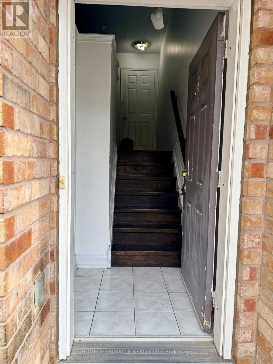 1 - 2800 Eglinton Avenue E, Toronto (Eglinton East), Ontario  M1J 2C8 - Photo 3 - E13723474