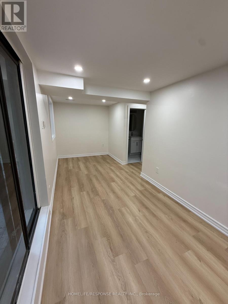 208 Lake Promenade, Toronto, Ontario  M8W 1A8 - Photo 9 - W13844794