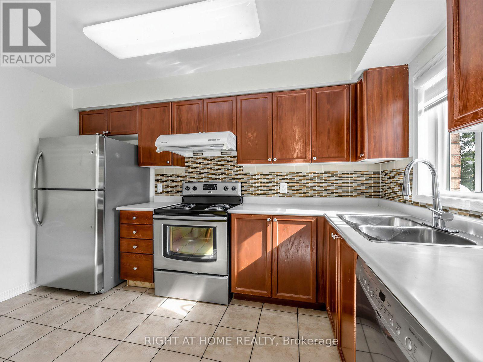 46 - 50 Strathaven Drive, Mississauga, Ontario  L5R 4E7 - Photo 11 - W13844828