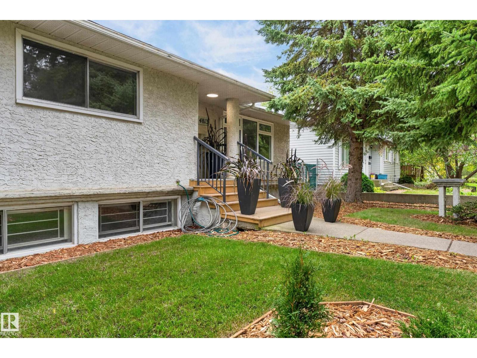 4813 115 Av Nw Nw, Edmonton, Alberta  T5W 0W3 - Photo 1 - E4511015