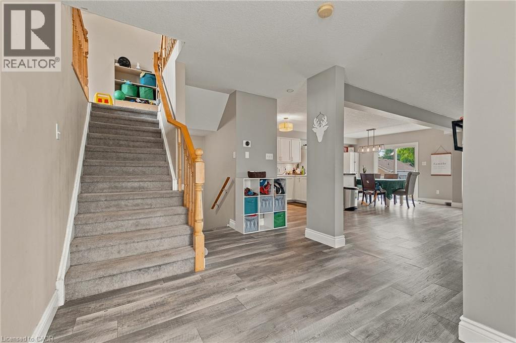 742 Rogers Road, Listowel, Ontario  N4W 0A1 - Photo 4 - 40860320