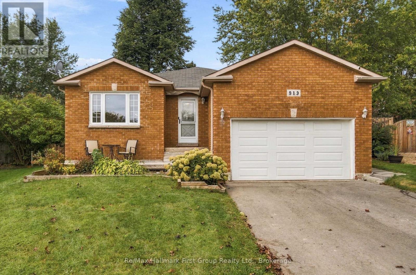 919 HEENAN COURT, Cobourg, Ontario