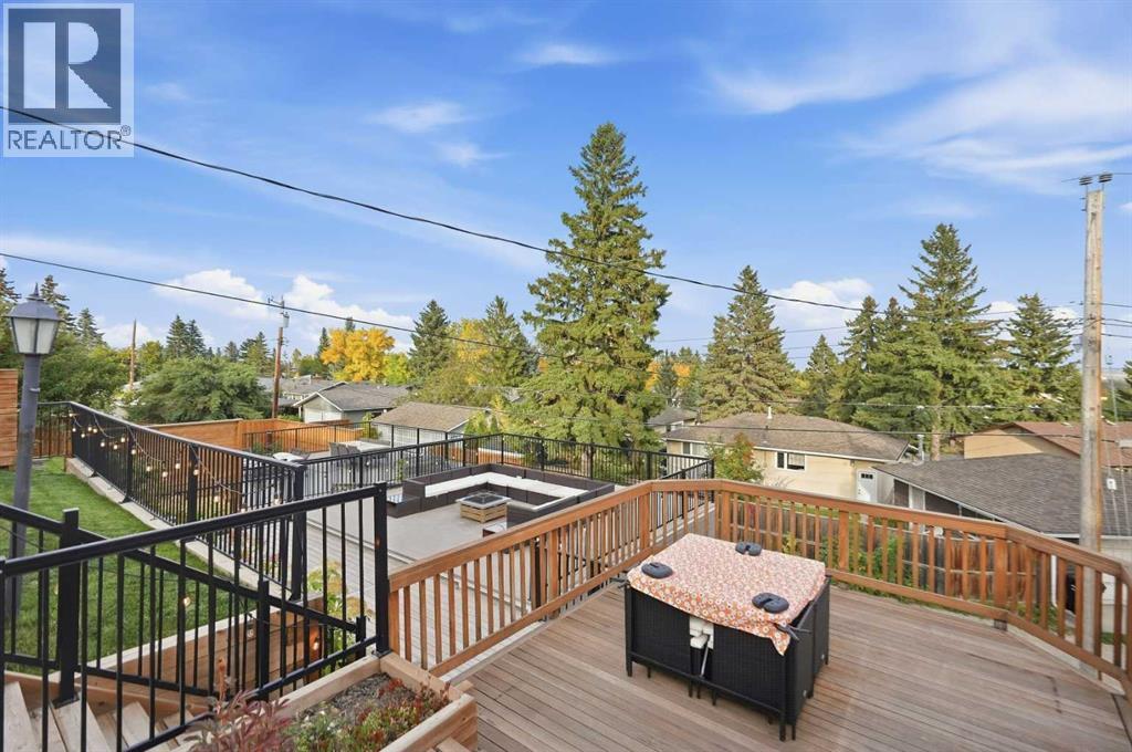 1161 Hunterston Hill NW, Calgary, Alberta  T2K 4P1 - Photo 35 - A2346992