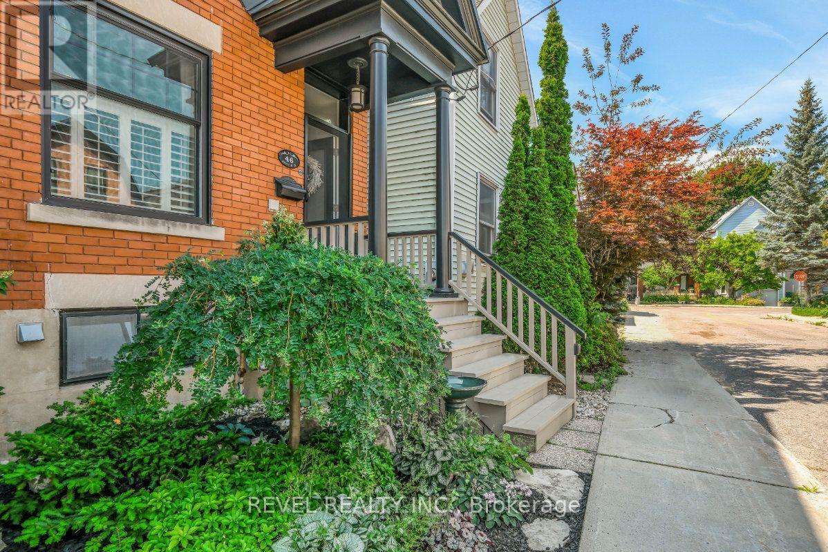 46 Newton Street, Ottawa, Ontario  K1S 2S7 - Photo 2 - X13845060